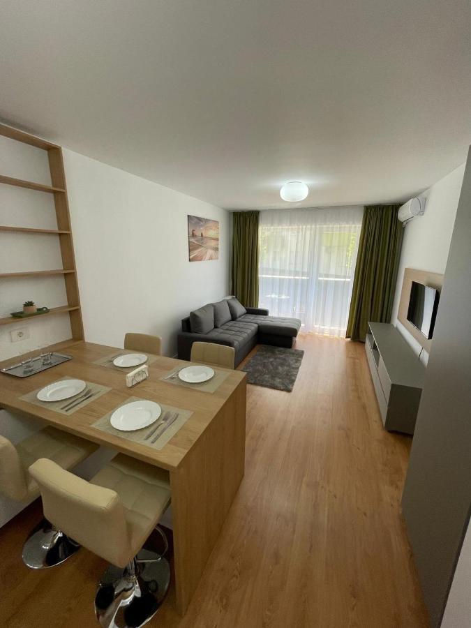 Silence Apartment 2 Oradea Extérieur photo